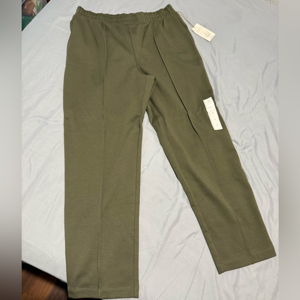 Women's High-Rise Regular Fit
Tapered Ankle Knit Pants - A New Day Olive M